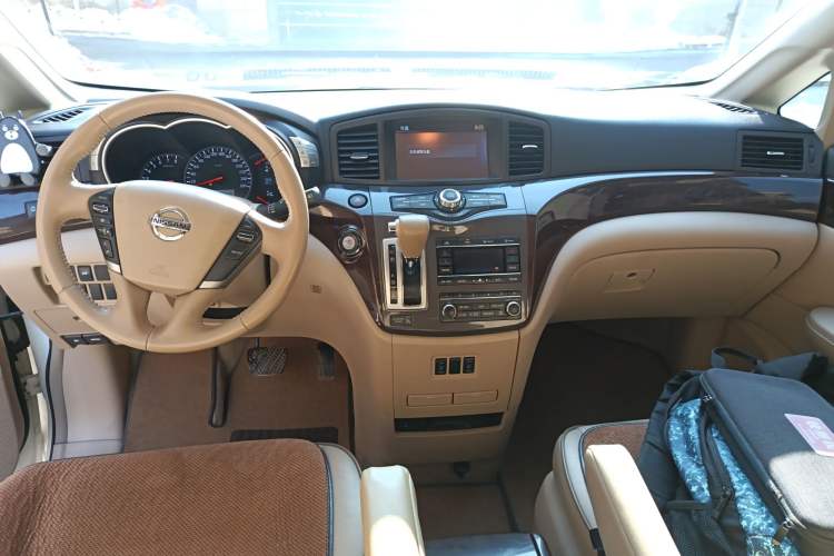 Used Nissan Quest 2015 3.5L SL
