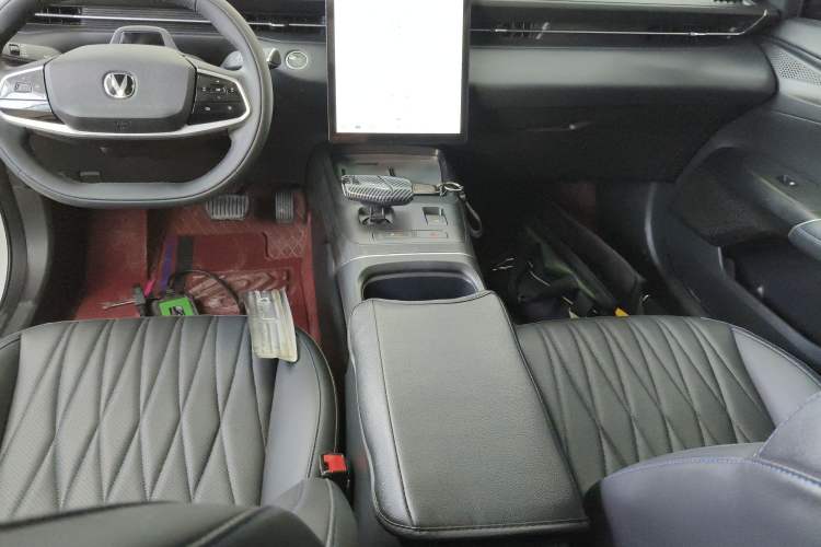 Used CHANGAN Eado DD 2023 Blue Whale NE 1.5T GDI DCT Navigation Model Gear Lever