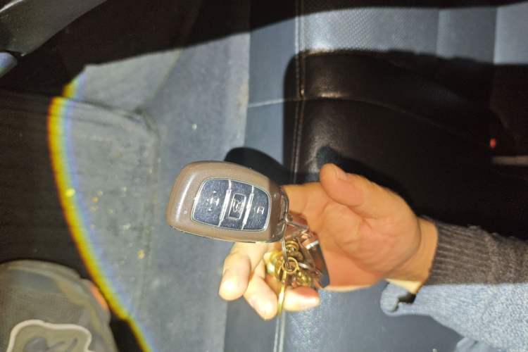 Used Hyundai Tucson 2015 1.6T Dual-Clutch Two-Wheel-Drive Smart Model Vehicle Key