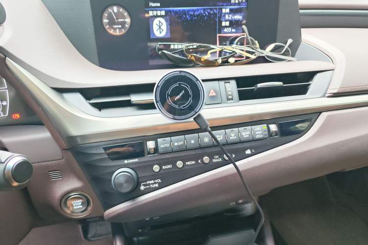 Used Lexus ES 2020 200 Excellence Edition Audio And AC Panel
