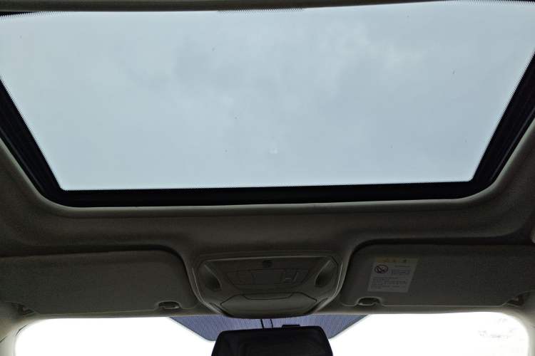 Used Ford Focus 2012 Sedan 1.6L Automatic Fashion Edition
