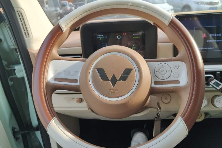 Used Wuling Hongguang MINIEV 2024 3rd Generation 215km Youth Edition
