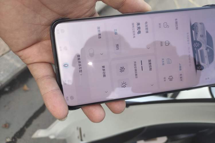 Used ORA Black Cat 2022 351 km Range Comfort Version Ternary Lithium Vehicle Key