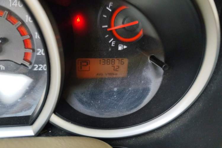 Used Nissan Sylphy 2009 1.6XL Automatic Luxury Sunroof Edition Odometer Close Up