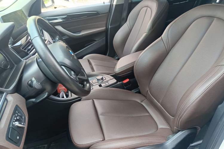 Used BMW X1 2020 sDrive25Li Leading Model
