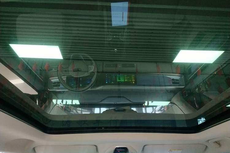 Used Geely Auto icon 2025 Linglong 1.5TD Ruyi Edition Headliner