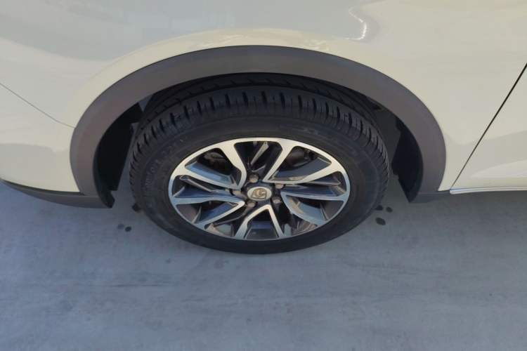 Used Baojun 730 2019 1.5L Manual Fashion Model 7-seater China VI