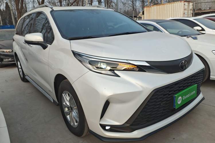 Used Toyota Granvia 2024 2.5L Hybrid Comfort Edition