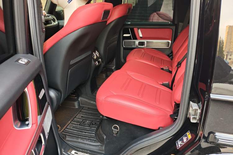 Used Mercedes-Benz G-Class 2022 G 500 Left Rear Seat