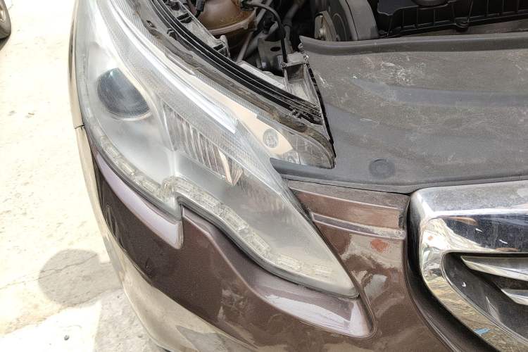 Used Peugeot 2008 2014 1.6L Automatic Navigation Edition Right Front Headlight