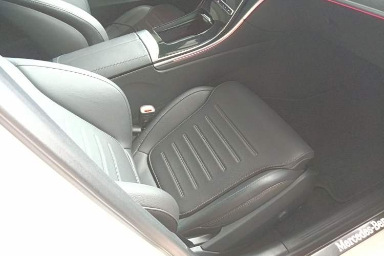 Used Mercedes-Benz C-Class 2023 Restyled C 260 L Sport Edition Right Front Seat