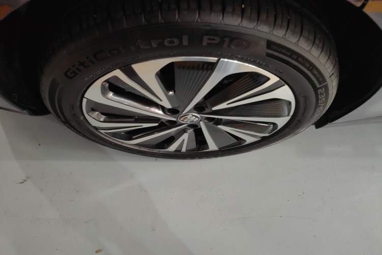 Used Buick L7 2025 Model Luxury Leisure Smart Driving Edition
