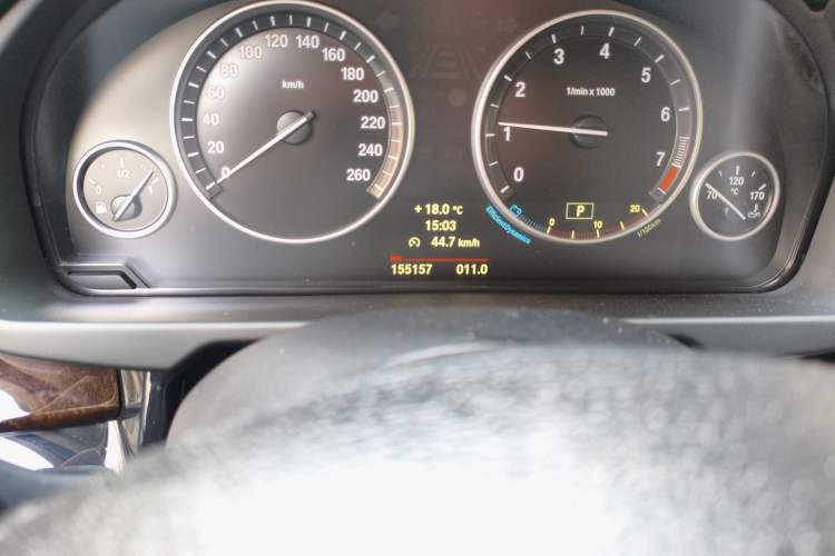Used BMW X5  Odometer Close Up