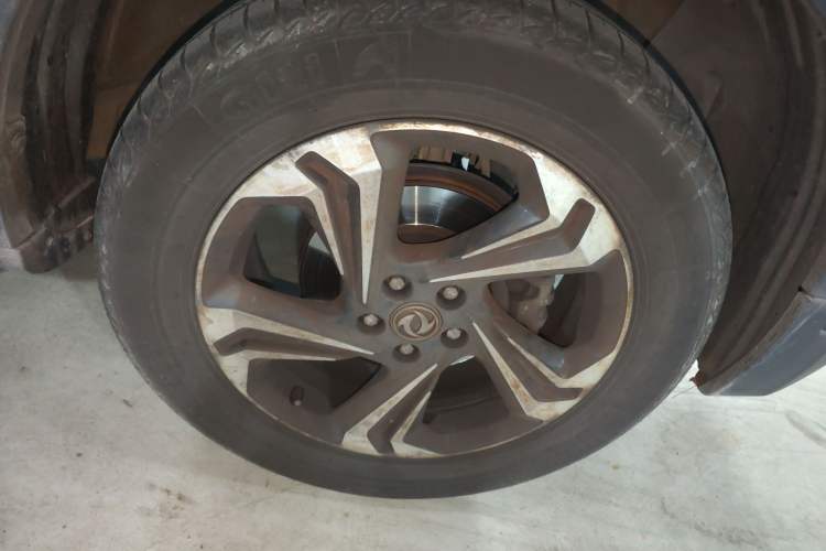 Used Dongfeng Aeolus AX7 2016 2.0L Manual Zhiyi Trim Right Front Wheel Hub