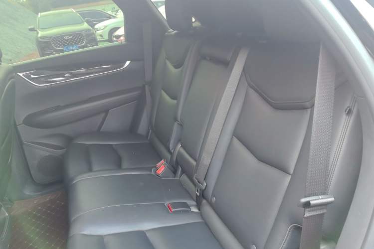 Used Cadillac XT5 2018 28E Four-Wheel Drive Tech Version