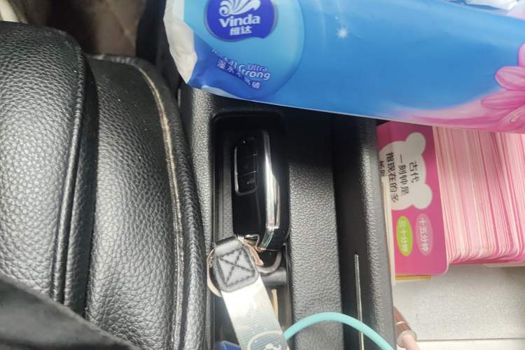 Used Honda CR-V 2012 2.4L four-wheel drive luxury version Vehicle Key