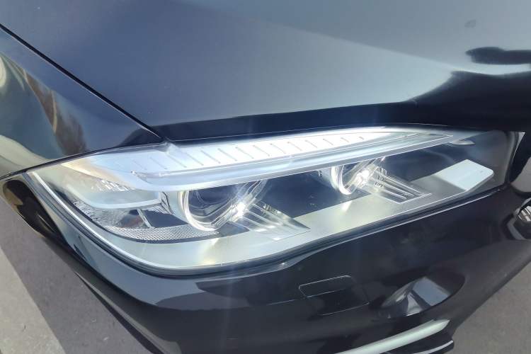 Used BMW X5 2015 xDrive28i
