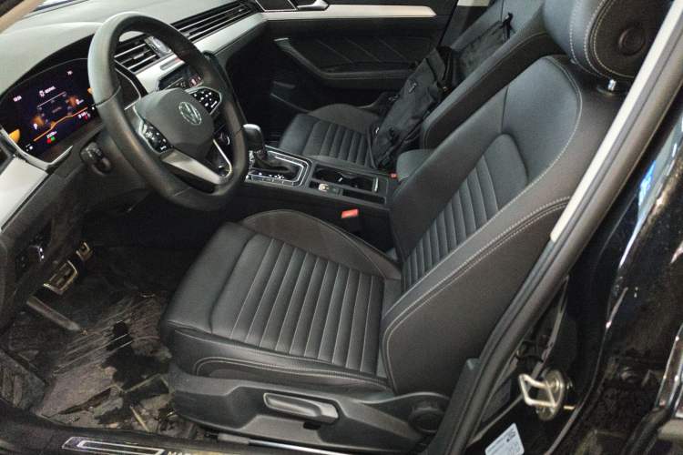 Used Volkswagen Magotan 2025 Zhongxiang Version 280TSI DSG Comfort Edition