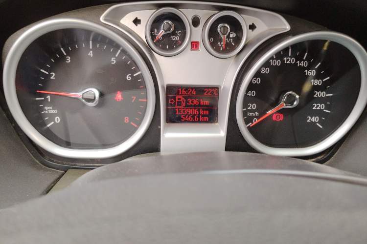 Used Ford Focus 2012 Sedan Classic 1.8L Automatic Base Model Odometer Close Up