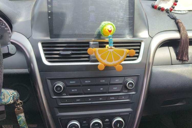 Used Bestune X80 2017 2.0L manual base version
