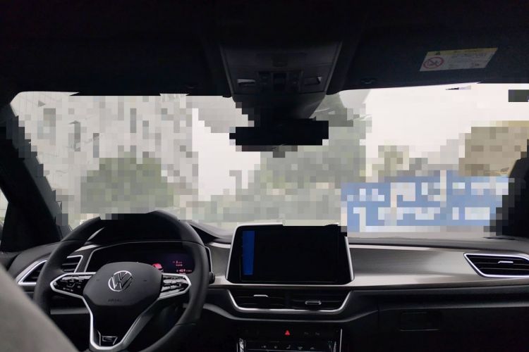 Used Volkswagen T-ROC 2025 Facelifted 300TSI DSG Two-Wheel-Drive Starlight Edition