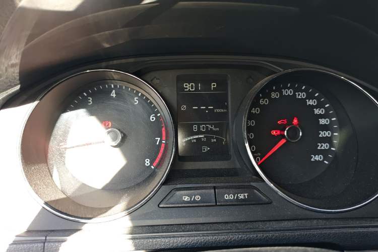 Used Volkswagen Gran Lavida 2015 1.6L Automatic Comfort Edition
