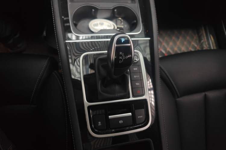 Used BYD Song MAX 2019 1.5T Automatic Smart Connect ZhiLian RuiDong Model 7 Seats China V Emission Standard
