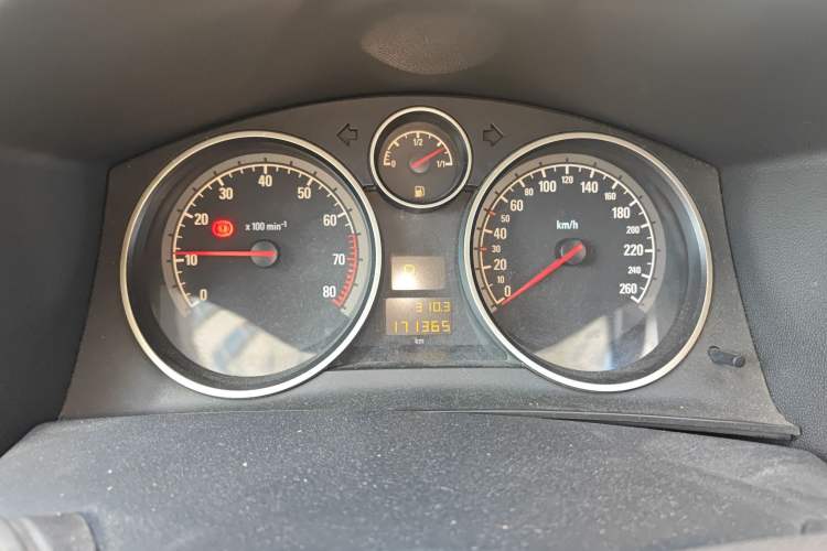 Used Opel Astra 2005 1.8 Luxury Model