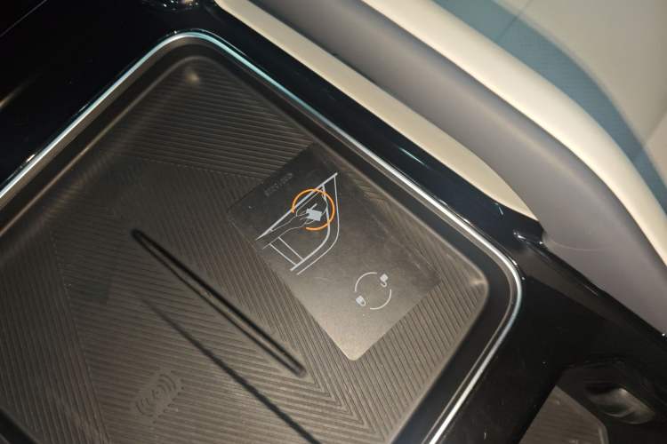 Used iCAR 03 2024 401km Two-Wheel Drive Standard Advanced Version