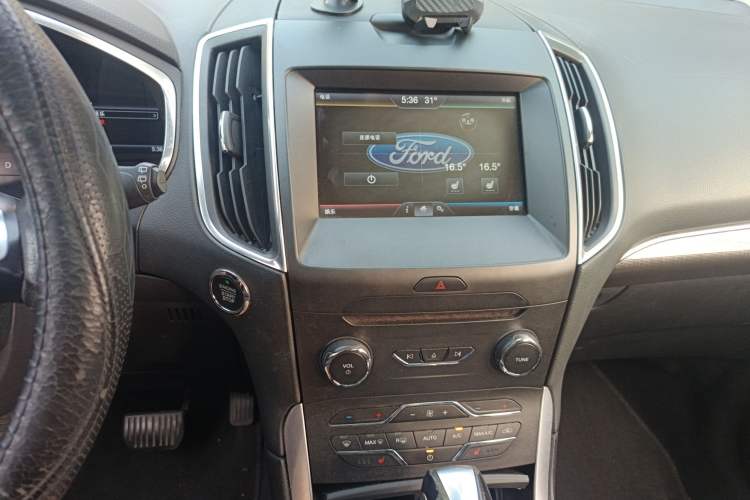 Used Ford Edge 2015 2.0T GTDi 4x4 High-Grade Model
