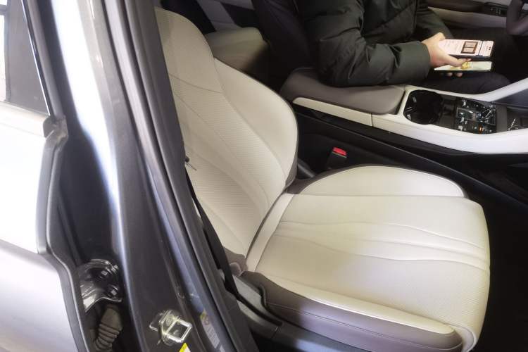 Used BYD Song PLUS New Energy 2025 EV 520km Premium Version
