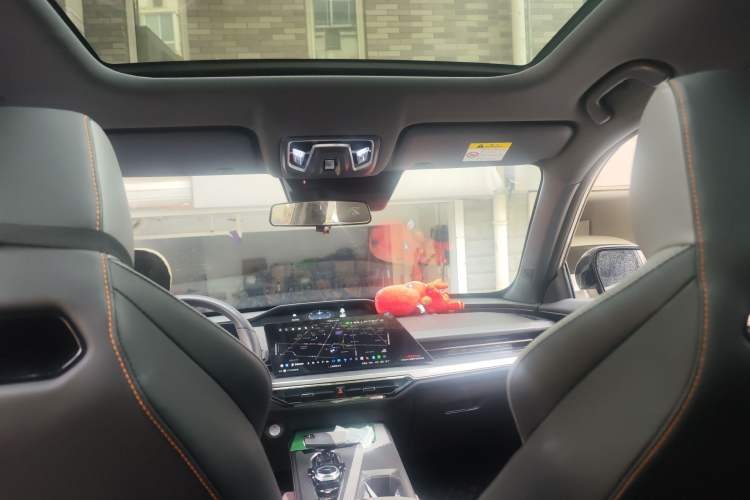 Used CHANGAN OSHAN Z6 New Energy 2022 Blue Whale iDD 150KM Flagship PLUS Headliner