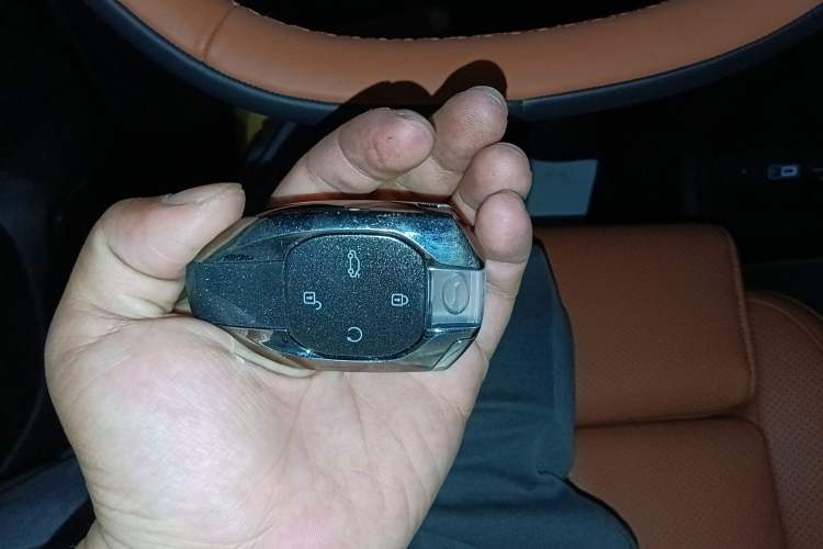 Used GAC Trumpchi Xiangwang M8 2025 Kunkun Series Ultra First-Class Cabin Vehicle Key