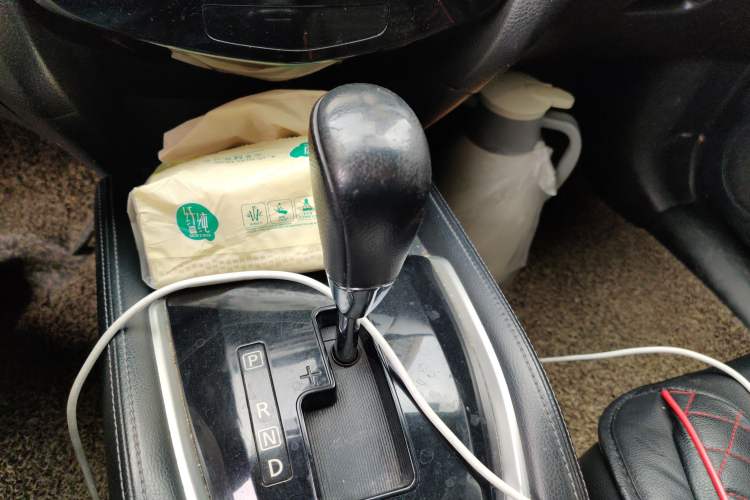 Used Nissan X-Trail 2014 2.0L CVT Comfort Edition 2WD Gear Lever