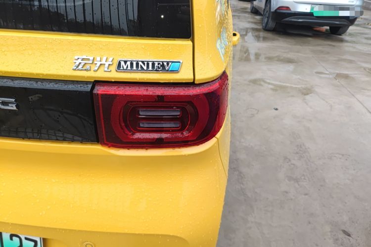 Used Wuling Hongguang MINIEV 2021 Macaron Fashion Edition Lithium-Ion Battery