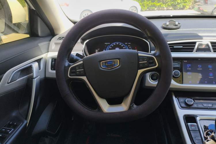 Used Geely Auto Emgrand X7 Sport 2020 1.8TD DCT Two-Wheel Drive Smart Connect 4G-Enabled Version Steering Wheel