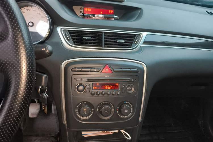 Used Peugeot 308 2013 1.6L Manual YouShang Model
