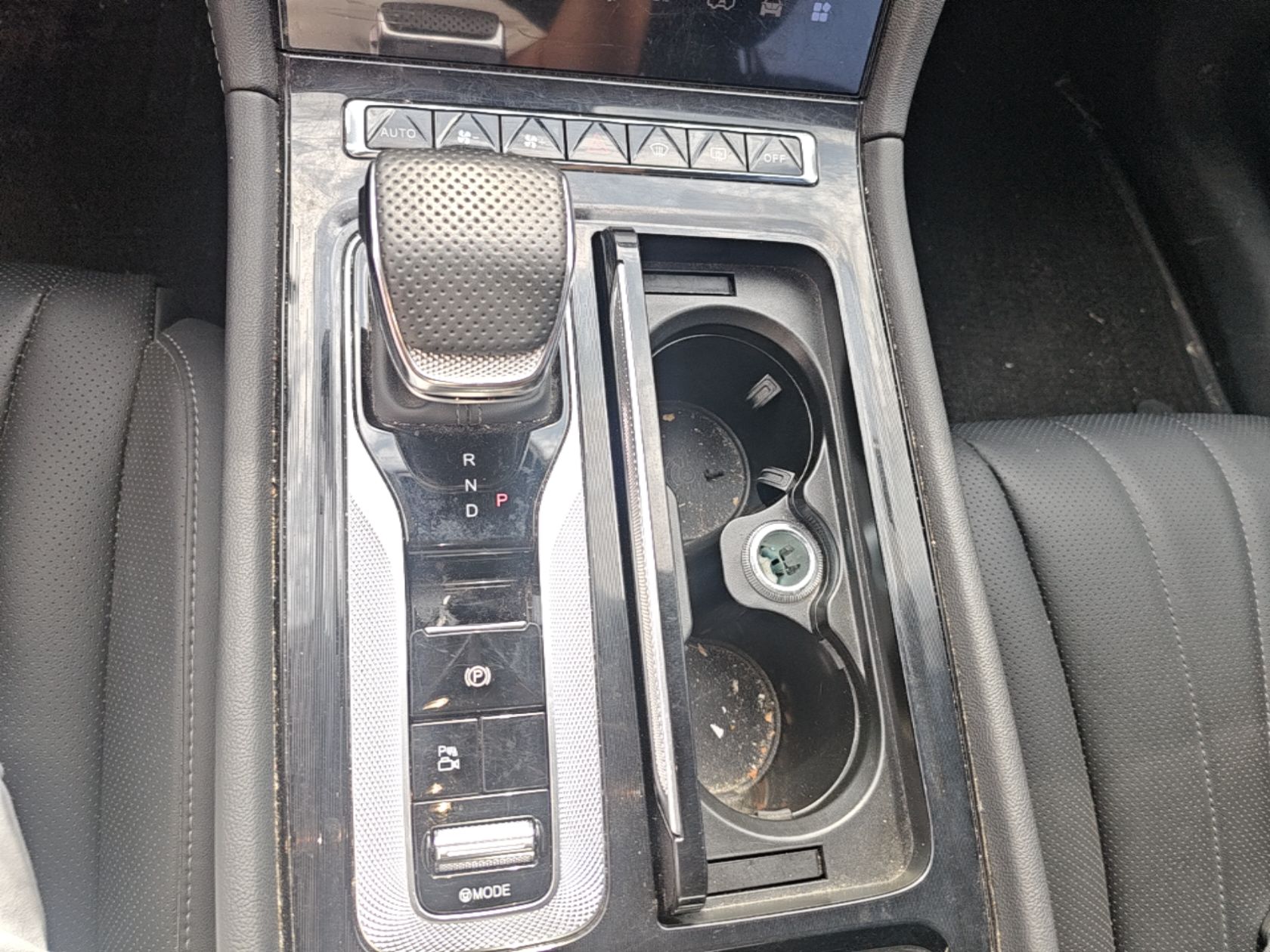 Hongqi H5 PHEV 2025 130 Super Hybrid Version — снимка 16