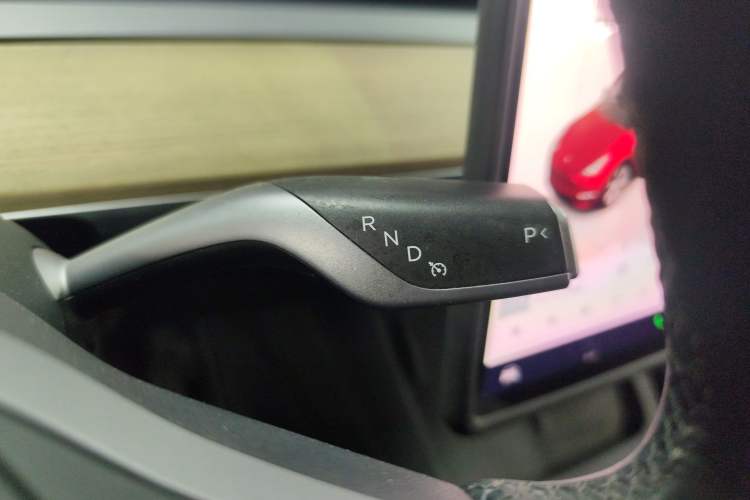 Used Tesla Model Y 2023 Long-Range All-Wheel-Drive Version Gear Lever