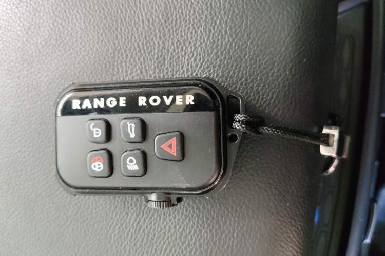 Used Land Rover Range Rover Sport 2017 3.0 SC V6 SE
