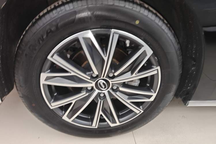 Used GAC Trumpchi M8 2024 Master Series 400T Ultimate Edition Right Rear Wheel Hub