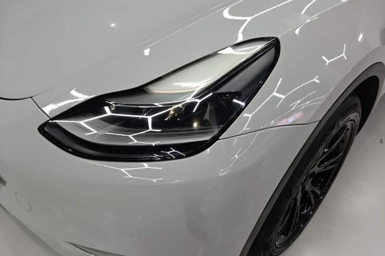 Used Tesla Model Y 2021 Long-Range All-Wheel-Drive Version 3D7