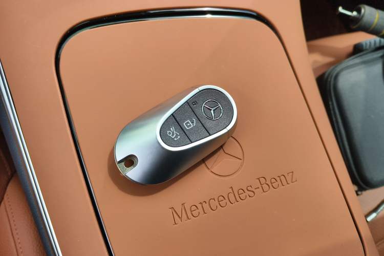 Used Mercedes-Benz GLC 2024 Facelifted GLC 260 L 4MATIC Luxury Version 5 Seats