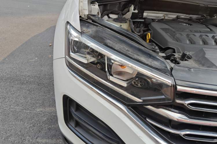 Used Volkswagen Tayron 2020 330TSI Two-Wheel Drive Luxury Smart Connectivity Version Right Front Headlight