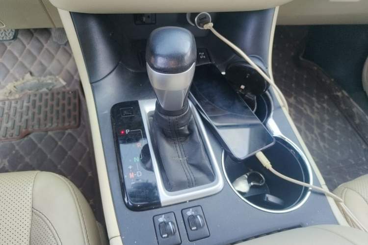 Used Toyota Highlander 2015 2.0T Four-Wheel Drive Luxury Edition 7-Seater