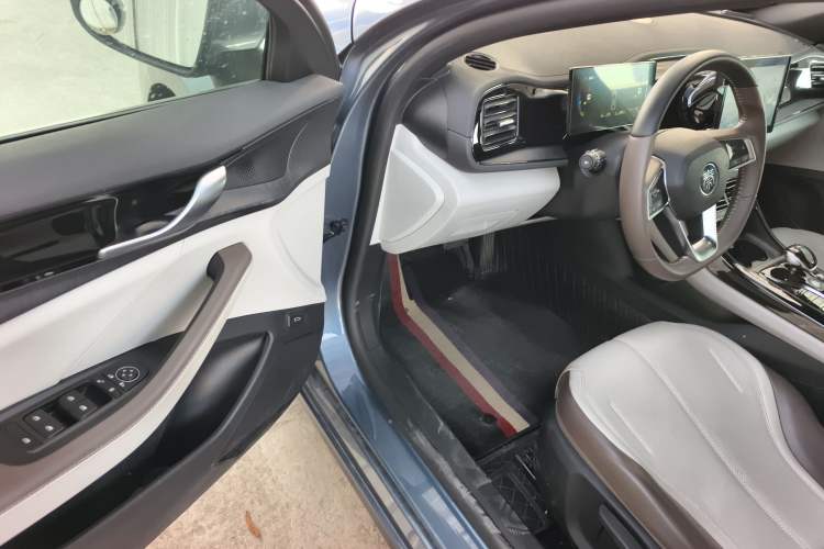 Used BYD Qin PLUS 2024 HONOR Edition DM-i 55KM Leading Model