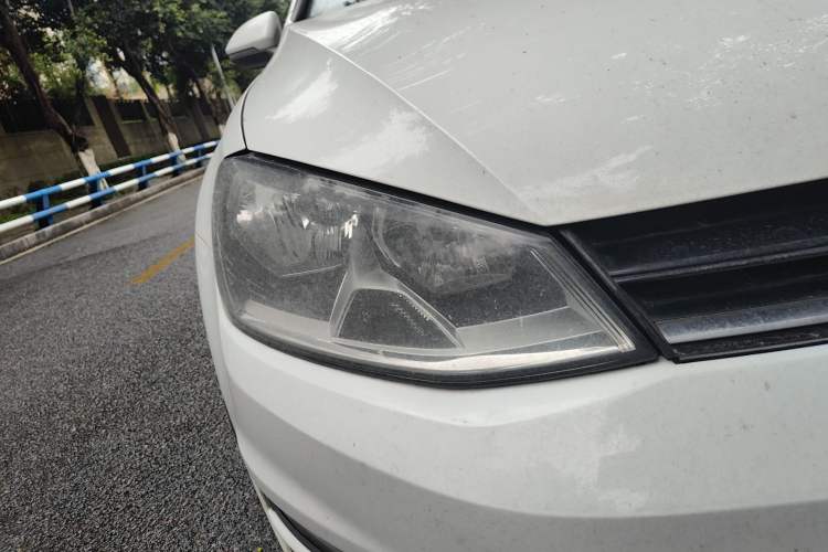 Used Volkswagen Golf 2016 230TSI Automatic Luxury Version
