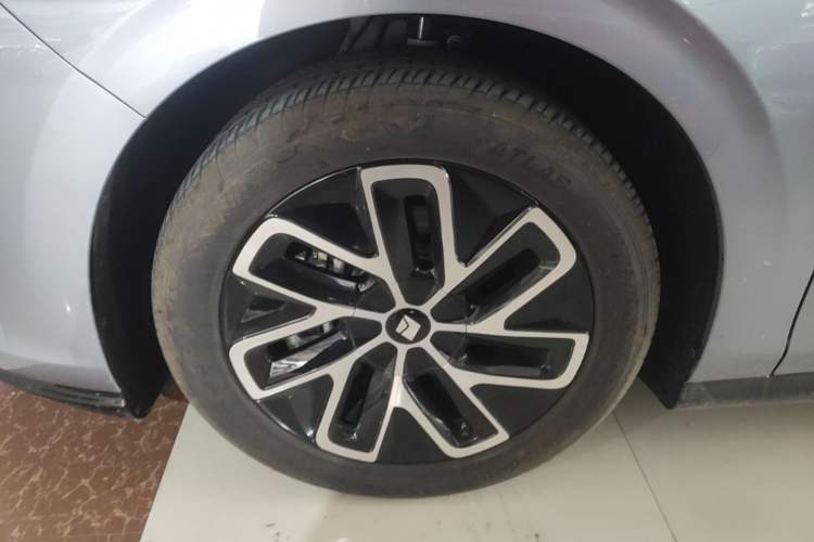 Used Baojun Enjoy 2025 All-Electric 600km Standard Version
