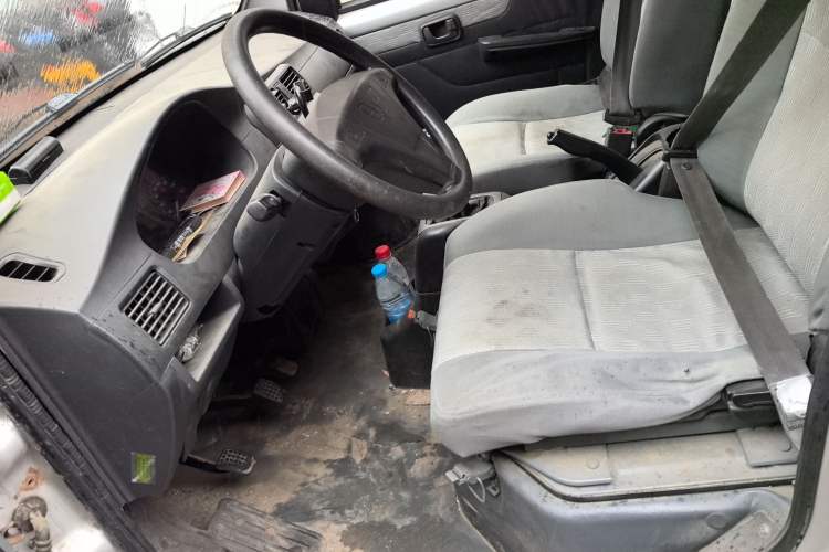 Used Wuling Rongguang 2011 1.2L Base Version Left Front Seat