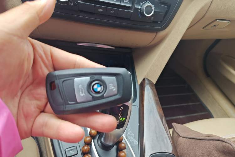 Used BMW 3 Series 2013 320Li Fashion Model
